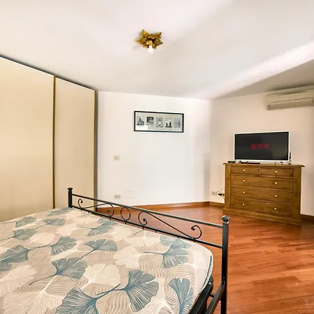 Eternal Vatican Eva Apartment